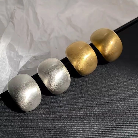 Orecchini A Lobo Minimalisti Con Arco Geometrico Con Perno In Argento Sterling 925 Metallo Spazzolato Lucido Chic Per Donna