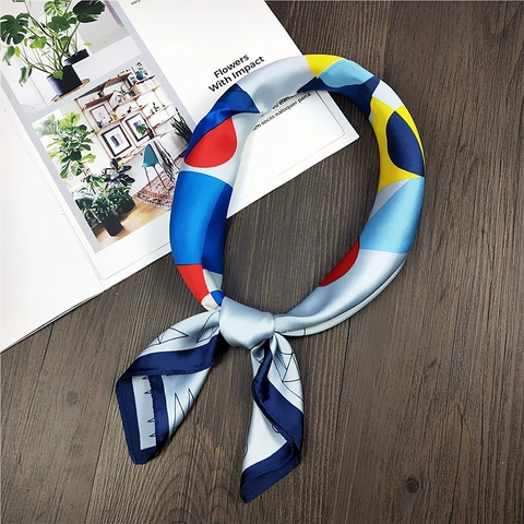 Women Satin Square Scarf Vintage Geometric Polka Dot Printed Silk Like Neck Scarf For Office Travel Fashion Decorative Scarf
