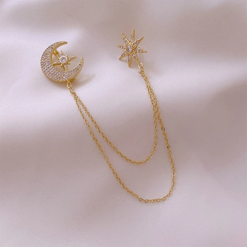 Elegante Spilla Collegata Luna E Stella Per Donna Con Doppia Catena Rame Zircone Stile Coreano Spilla Con Nappine Di Lusso