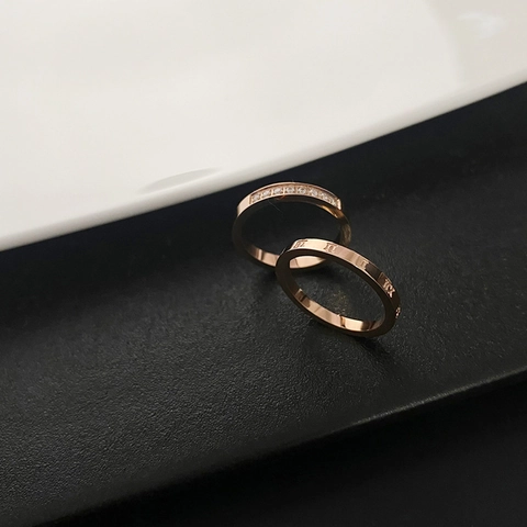 Stainless Steel Rings Rose Gold Plated Roman Numerals Engraved Cubic Zirconia Stackable Band Jewelry Gifts For Women