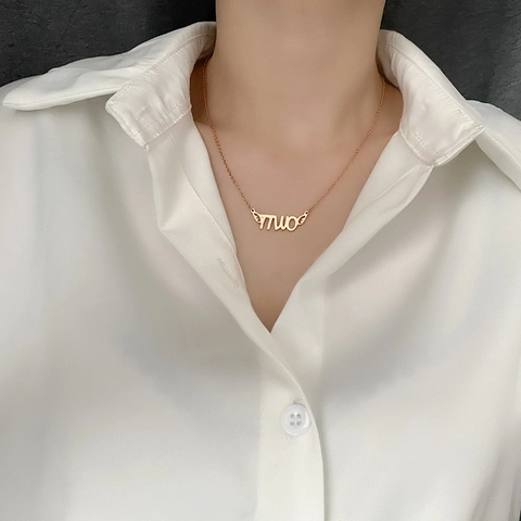 Minimalist Stainless Steel Letter Pendant Necklace For Women Rose Gold Plated Clavicle Chain Wing Decor Lucky Jewelry Gift