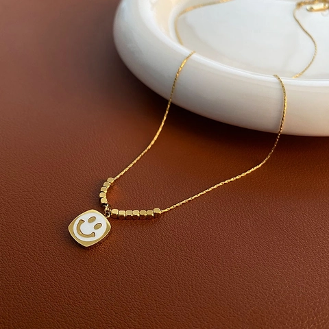 Smiley Face Square Pendant Necklace Titanium Steel Shell Inlay Minimalist Elegant Clavicle Chain For Women
