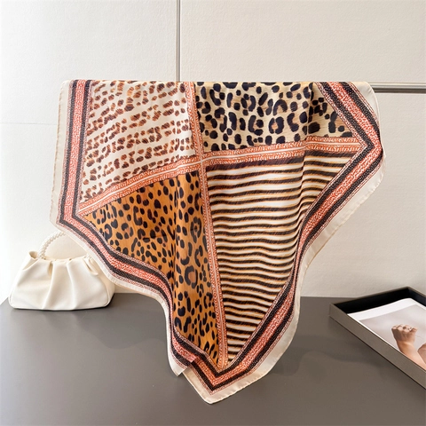 Sciarpa Quadrata Leopardata Raso Artificiale Poliestere Motivo A Righe Elegante Moda Chic Scialle Leggero Da Donna
