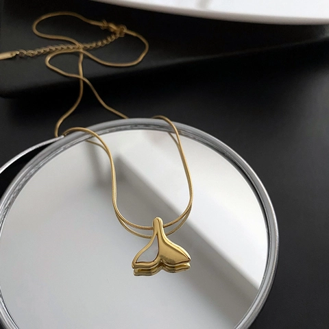 Collar Con Colgante De Cola De Sirena De Acero De Titanio Con Nácar Cadena De Serpiente Joyería Para Mujer Elegante