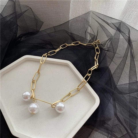 Paperclip Chain Necklace Titanium Steel With Horizontal Bar And Three White Shell Artificial Pearls For Women Modern Minimalist Style