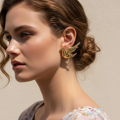 Alloy Rhinestone Peace Dove Bird Stud Earrings With Stainless Steel Earring Post 3D Animal Vintage Style Women