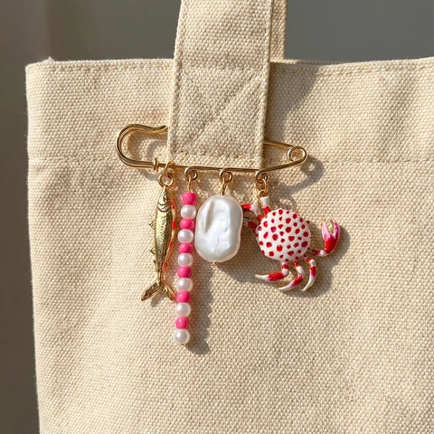Übertriebene Meeresleben Legierung Brosche Für Damen Vergoldete Krabbe Fisch Imitationsperle Nadel Skurrile Ozean Stil Schmuck Zubehör