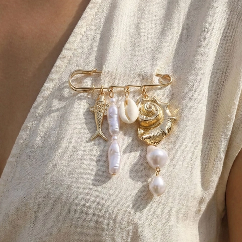 Spilla A Balia Tema Oceano Retrò Con Ciondoli Conchiglia Pesce E Perla Artificial Barocca In Lega Per Donna Artistica Decorativa