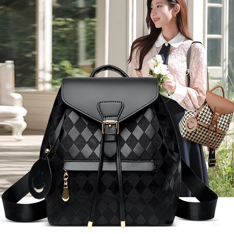 Sac à Dos Mode Femme Motif Losange Cuir PU Pied-de-Poule Grande Capacité Vintage Sac de Jour Décontracté Pendentif Sourire