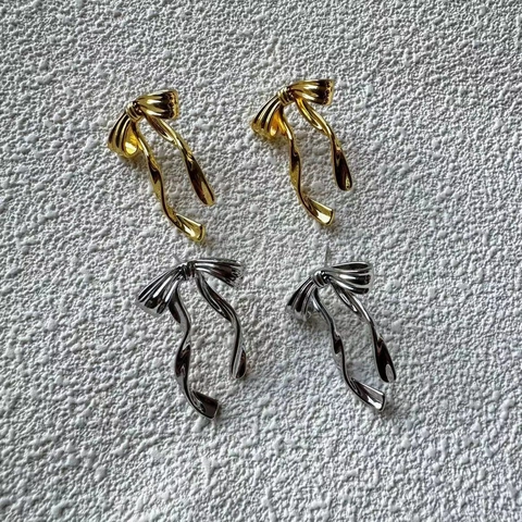 Elegante Schleife Tropfenohrringe Kupfer Vergoldet Band Quaste Lange Hängeohrringe Schmuck Für Frauen Hochzeit Party Zubehör