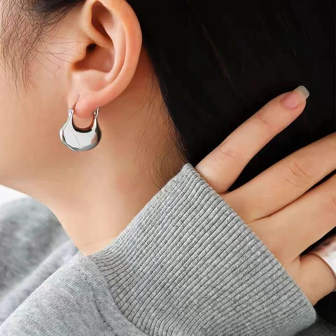 Minimalistische Chunky Drop Ohrringe Mit Silbernem Ohrstecker Kupfer Geometrischer Nischen Luxusstil Für Damen