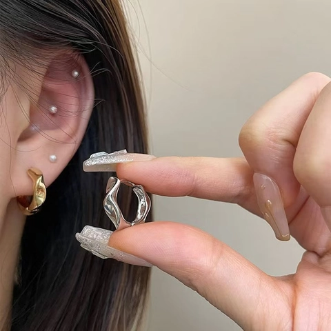 Irreguläre Verdrehte Creolen Messing Mit 925 Sterling Silber Ohrstecker Lava Flüssiges Metall Stil Geometrisch Minimalistisch