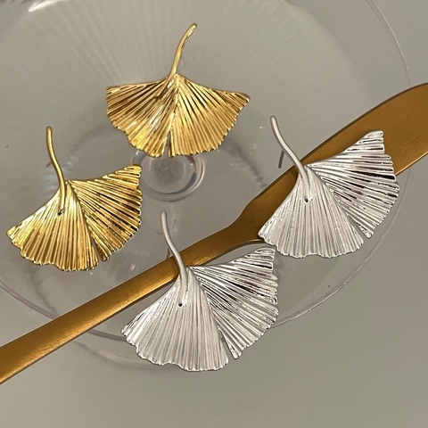 Kupfer Ginkgo Blatt Ohrstecker Für Frauen Nischen Design Metallisch Texturiert Übertriebener Modeschmuck