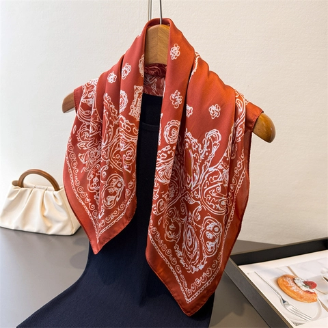 Paisley Print Satin Square Scarf Vintage Satin Like Bandana Neck Head Wrap For Women Elegant Floral Pattern