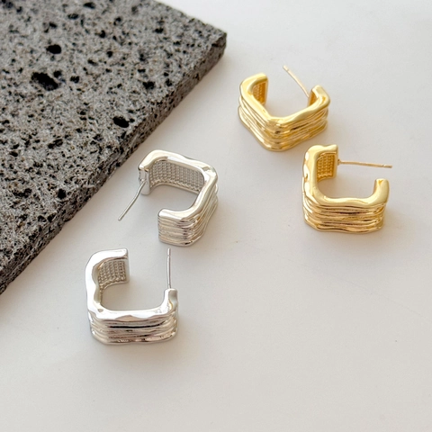 Orecchini Geometrici Quadrati A Forma De C Con Perno In Argento Texture Ondulata Metallo Minimalista Gioielli Di Moda