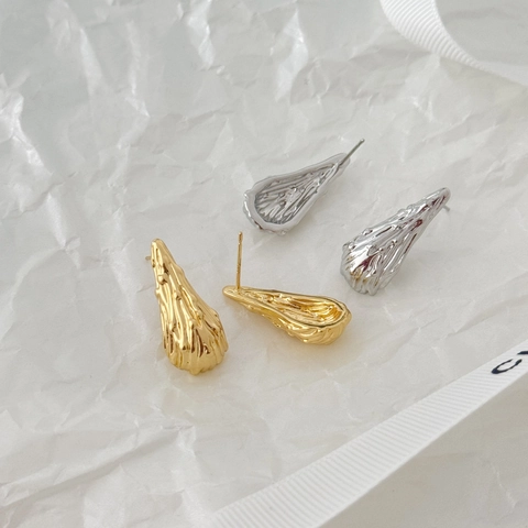 Irregular Lava Texture Teardrop Stud Earrings 18K Gold Plated Copper Molten Metal Ripple Minimalist Vintage Niche Jewelry