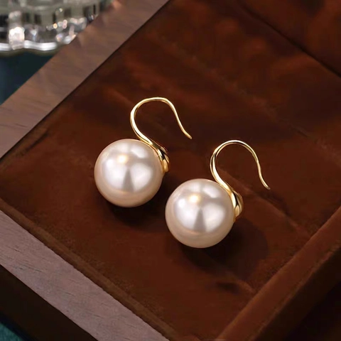 Élégantes Boucles D Oreilles Pendantes À Crochet En Künstliche Perle Bijoux En Cuivre Plqué Or Pour Femmes Style Chic