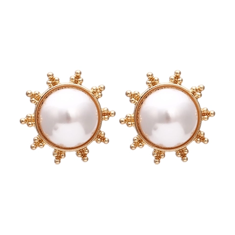 Pendientes De Botón De Girasol Retro Con Perla Artificial Blanca Aleación De Zinc Dorado Estilo Ins Para Mujeres