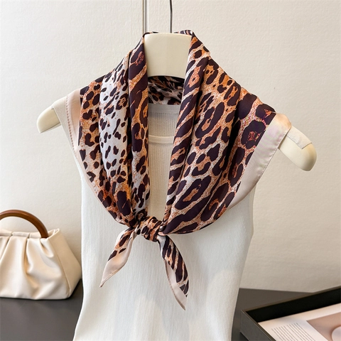 Leopard Print Square Scarf Faux Satin Satin Headscarf Versatile Chic Shawl For Women Elegant Neck Wrap