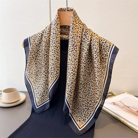 Foulard Quadrato Stampa Leopardata Raso Raso Sintetica Leggero Bandana Da Testa Collo Per Donne Elegante Moda