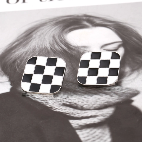 Retro Black And White Checkerboard Enamel Square Stud Earrings Alloy Geometric Jewelry For Women