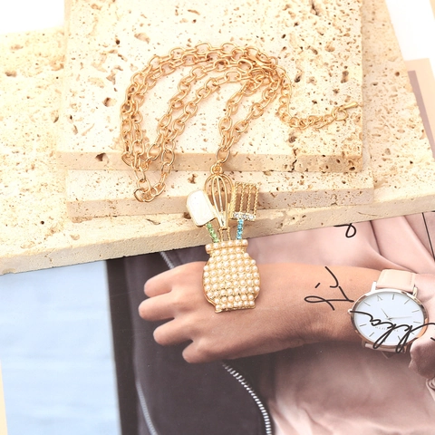 Creative Kitchen Utensils Pendant Necklace Gold Color Alloy Encrusted Imitation Artificial Pearl Mini Whisk Spatula Rhinestone Jewelry