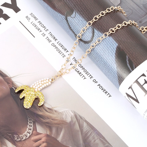 Collana Con Pendente A Banana Lega Strass Gialli Perla Artificial Sintetica Bianca Catena Per Clavicicola Di Frutta Carina Per Donna