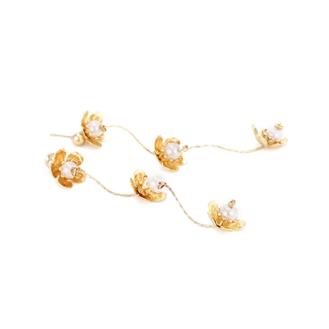 Elegant Long Flower Tassel Dangle Earrings For Women With White Artificial Pearls Gold Plated Alloy Floral Drop Earring Accessory