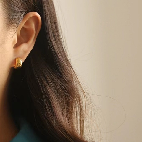 Pendientes De Botón Cobre Gruesos Forma C Chapado Oro 18K Con Poste Plata Esterlina 925 Pulido Chic Mujer