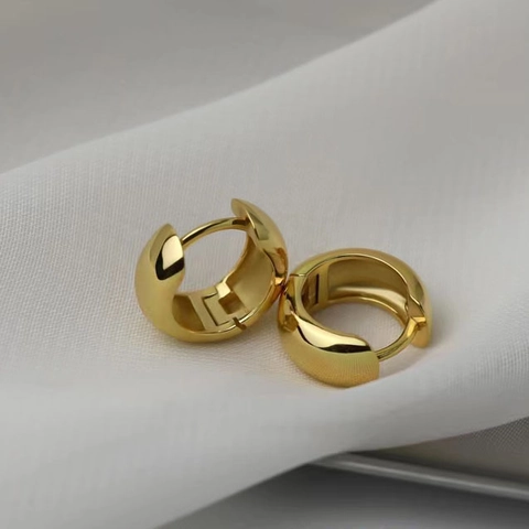 Minimalist Thick Hoop Earrings 18K Gold Plated Brass Wide Surface Huggie Geometric Jewelry For Women