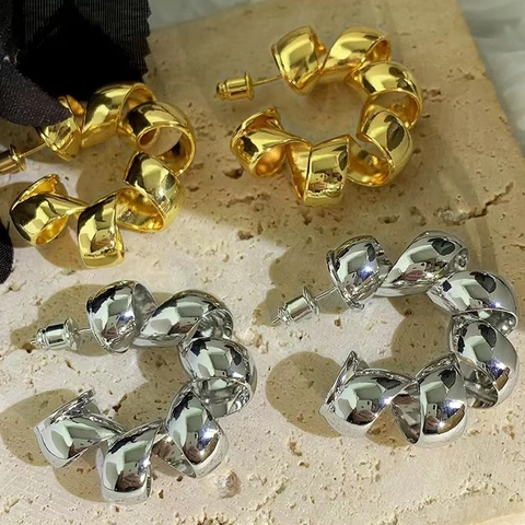 Gedrehte C-Form Creolen Kupfer Hochglanzpoliert Metallisch Minimalistisch Spirale Schmuck Für Frauen