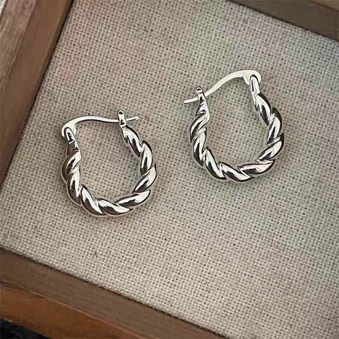 Gedrehte Seil Hoop Ohrringe Kupfer 18K Vergoldet Minimalistisch Elegant Geometrisch Mode Accessoire Für Damen Trendiger Stil