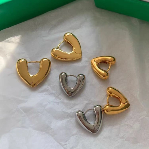 Chunky Heart Hoop Earrings 18K Gold Plated Metal Polished Minimalist Geometry Fashion Jewelry For Women