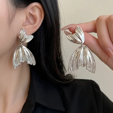 Mermaid Schwanz Ohrstecker Gerippte Textur Kupfer Gold Silber Plattiert Minimalistisches Nischendesign Schmuck Für Damen