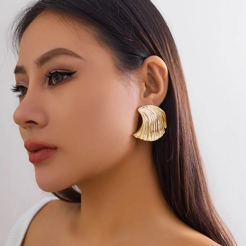 Oversized Wave Textured Shell Earrings 18K Gold Plated Fan Shape Metal Statement Jewelry For Women Minimalist Bold Style