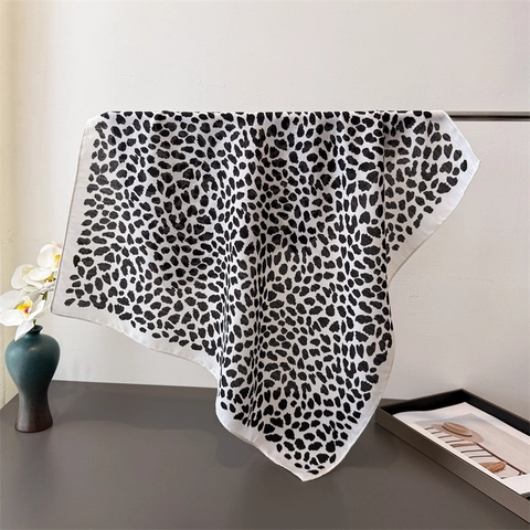 Leopard Print Square Scarf Polyester Herringbone Satin Like Bandana Bohemian Vintage Neck Scarf For Women