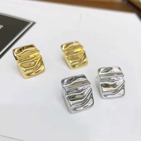 Vierkante Oorknopjes Vintage Getextureerd Vloeibaar Metaal Minimalistische Geometrische Sieraden Dames