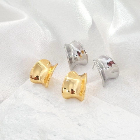 Orecchini A Lobo Geometrici Minimalisti In Rame Lucidato A Specchio Stile Metallico Lucido Gioielli Di Nicchia Per Donne