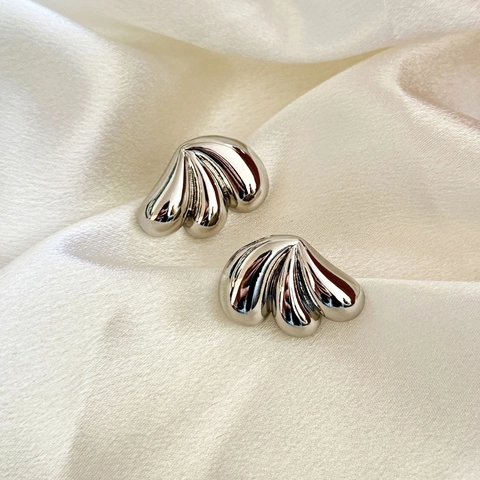 Boucles D'Oreilles Puces En Cuivre Plaqué Or 18 Carats Haute Polissage Géométriques Irrégulières En Forme De Coquille Pour Femmes