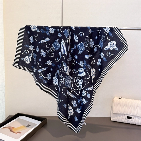 Carré De Satin Élégant Imprimé Fleur Camélia Aspect Satin Polyester Tissage À Chevrons Rétro Français Femme