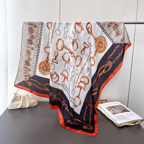 Élégant Grand Foulard Carré Sensation Satin Satin Polyester Châle Rétro Mors De Cheval Chaîne Paisley Imprimé Bandeau Cou