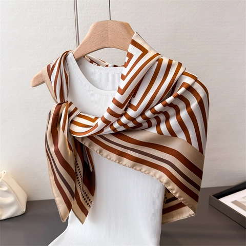 Elegante Foulard Quadrato Grande Stampa Geometrica Raso Sciarpa Moda Accessorio Da Collo Per Donne Scialle Decorativo