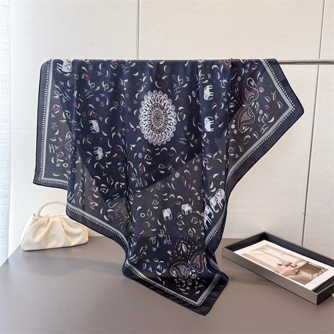 Élégant Carré De Satin En Satin Polyester Imprimé Éléphant Paisley Rétro Grand Foulard De Tête Écharpe De Cou Pour Femmes