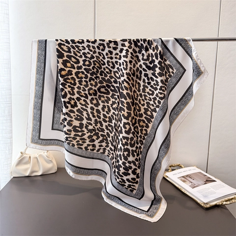 Leopard Print Square Scarf Polyester Satin Satin Feeling Elegant Shawl Headwrap Fashion Neck Accessory For Women