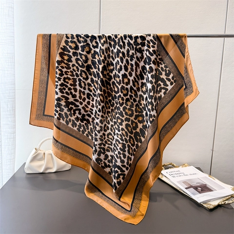 Leopard Print Square Scarf Polyester Satin Satin Feeling Elegant Shawl Headwrap Fashion Neck Accessory For Women