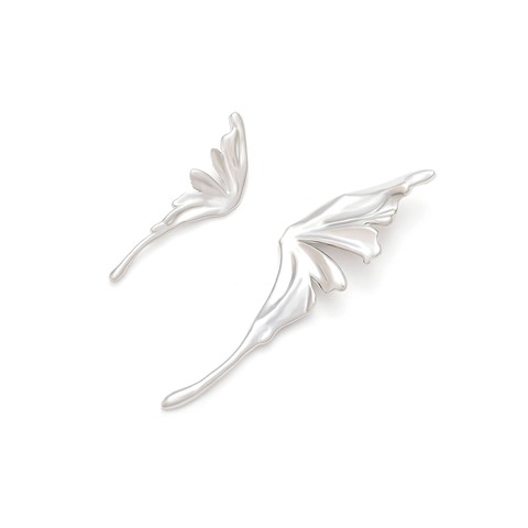 Pendientes De Alas De Mariposa Asimétricos Estilo Metal Líquido Aleación Tono Plateado Joyería De Vanguardia