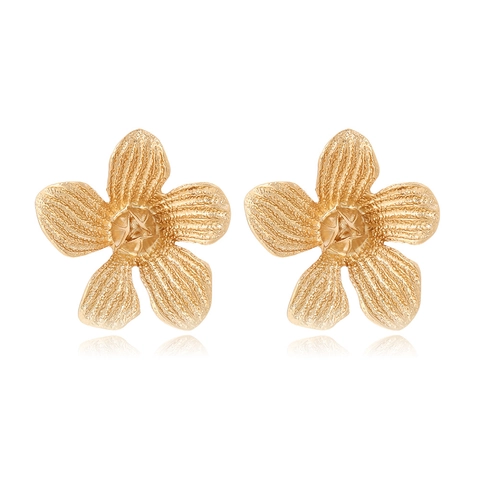 Vintage Overdreven Gouden Bloem Oorknopjes Geborsteld Legering Floraal Ontwerp Statement Sieraden Voor Dames