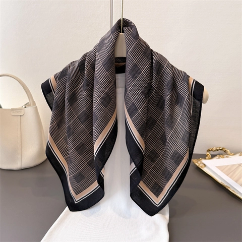 Carré De Satin Écharpe Élégant Polyester Imitation Satin Foulard Pour Femmes Style Français Rétro Navette Mode Accessoire
