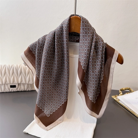 Foulard Quadrato Con Stampa A Catena Geometrica Retro Effetto Raso Bordo A Contrasto Moda Francese Per Donna