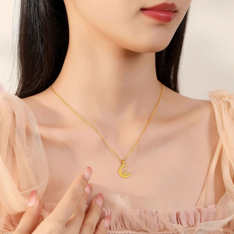 Collana Pendente Luna Crescente Stella Acciaio Titanio Zircone Gioiello Celeste Per Donna Elegante